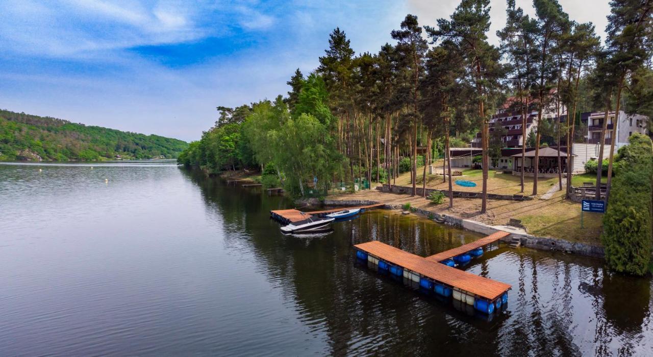 Hotel Hladina Nebrich Екстериор снимка