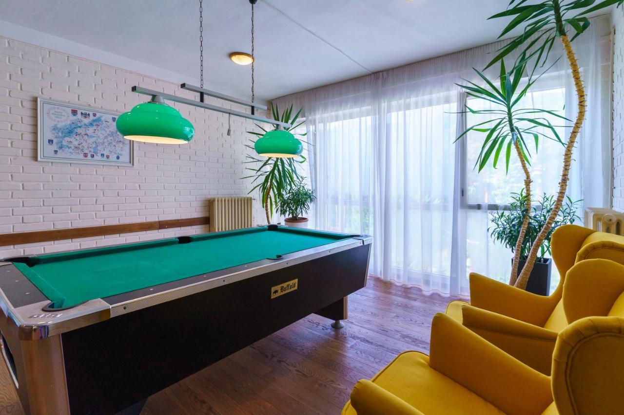 Hotel Hladina Nebrich Екстериор снимка